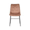 Chaise brun clair idéale pour un décor industriel, scandinave ou moderne.