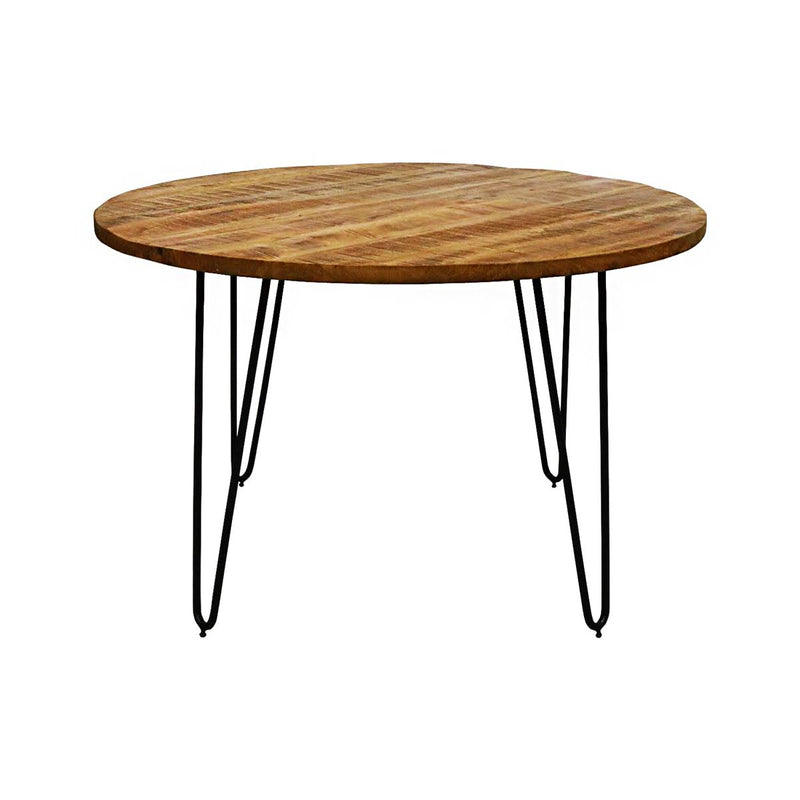 Table de salle à manger en bois par Bisous design.