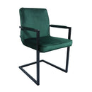 Set de 2 chaises industrielles en velours vert Nat par Bisous design.