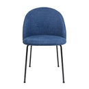 Lot de 2 chaises en tissu bleu pour un intérieur moderne et tendance.