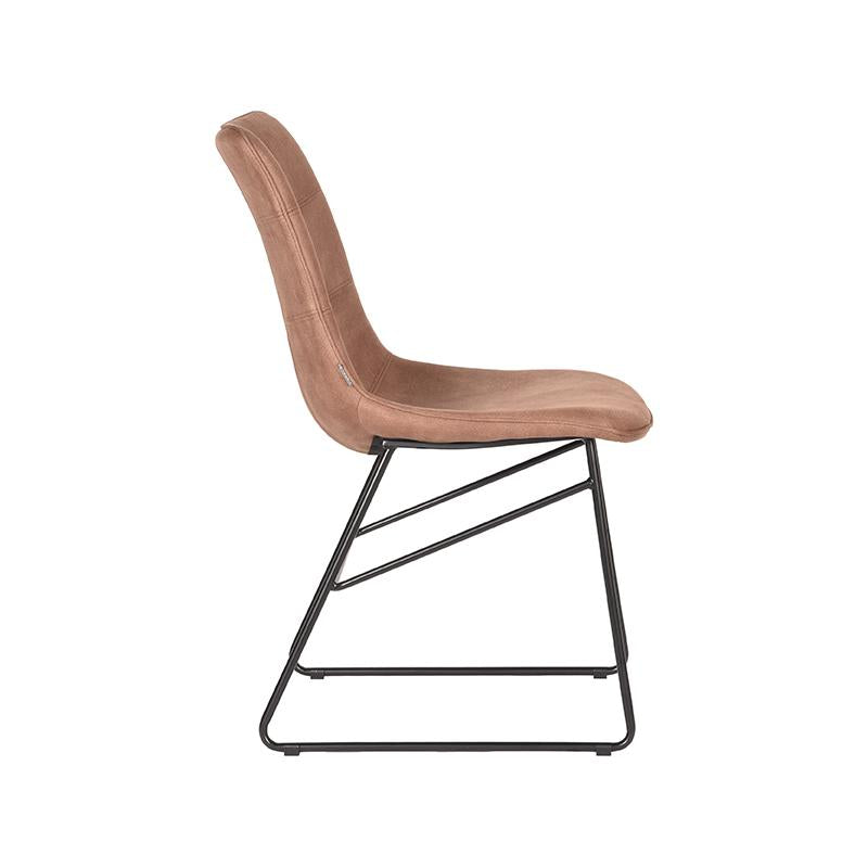 Chaise brun clair industrielle confortable et élégante.