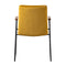 Set de 2 chaises en velours jaune confortables et agréables à regarder.
