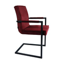 Set de 2 chaises industrielles en velours rouge par Bisous design.