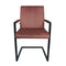 Set de 2 chaises industrielles en velours rose par Bisous design.