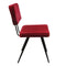 Ces chaises rouges mélangent le style nordique et vintage pour votre plus grand plaisir.