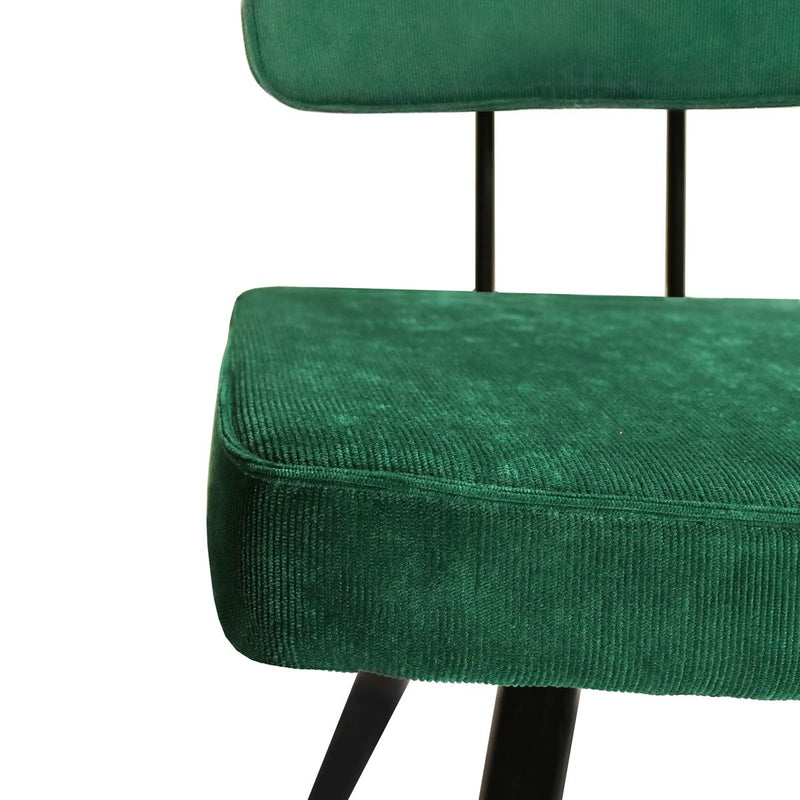 Set de 2 chaises en velours nervuré vert par Bisous design.