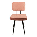 Ces chaises mélangent le style nordique et vintage pour votre plus grand plaisir.