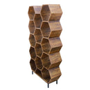Étagère hexagonale bois industrielle pour un intérieur original.