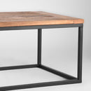 Table rectangulaire en bois et métal.